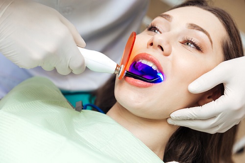روش‌های نوین کنترل بهداشت برای دندان و ایمپلنت