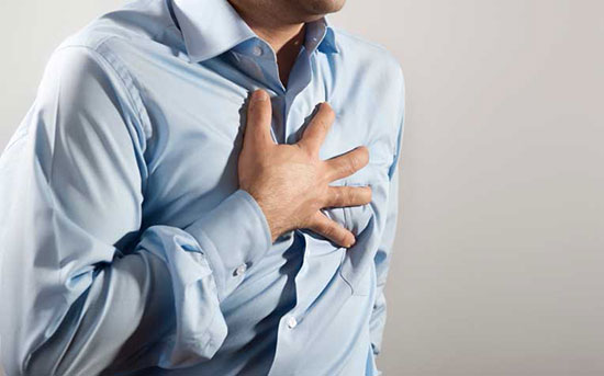 یک ماه قبل از حمله قلبی، بدن‌ این علائم را نشان می‌دهد