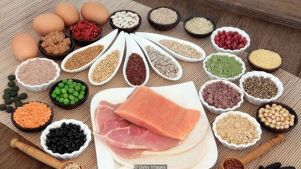 ما چقدر پروتئین نیاز داریم و آیا مصرف پروتئین به کاهش وزن کمک می‌کند؟