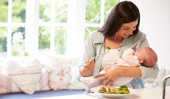 نیاز‌های تغذیه‌ای مادر در دوران شیردهی