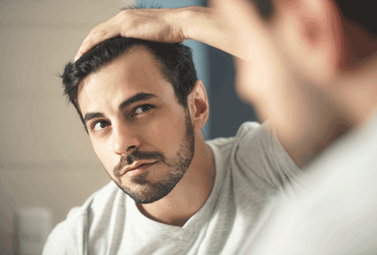 کاشت موی طبیعی چگونه انجام می‌شود؟